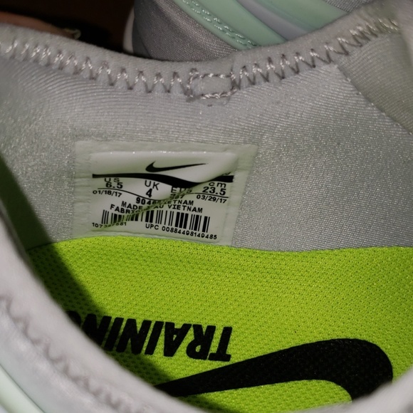 Nike sneakers - Picture 5 of 6